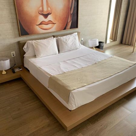 Motel Okura Villas Y Suites Guadalajara Bagian luar foto